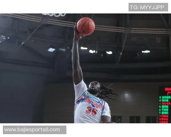 劳森29分9助攻王哲林超越大郅新疆客场战胜上海展现强大实力